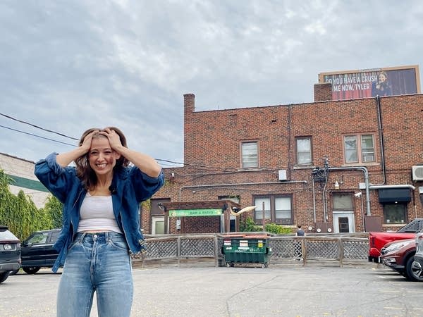 Minnesotan Chloe Radcliffe has a Comedy Central special. She wants her old crushes to notice.
