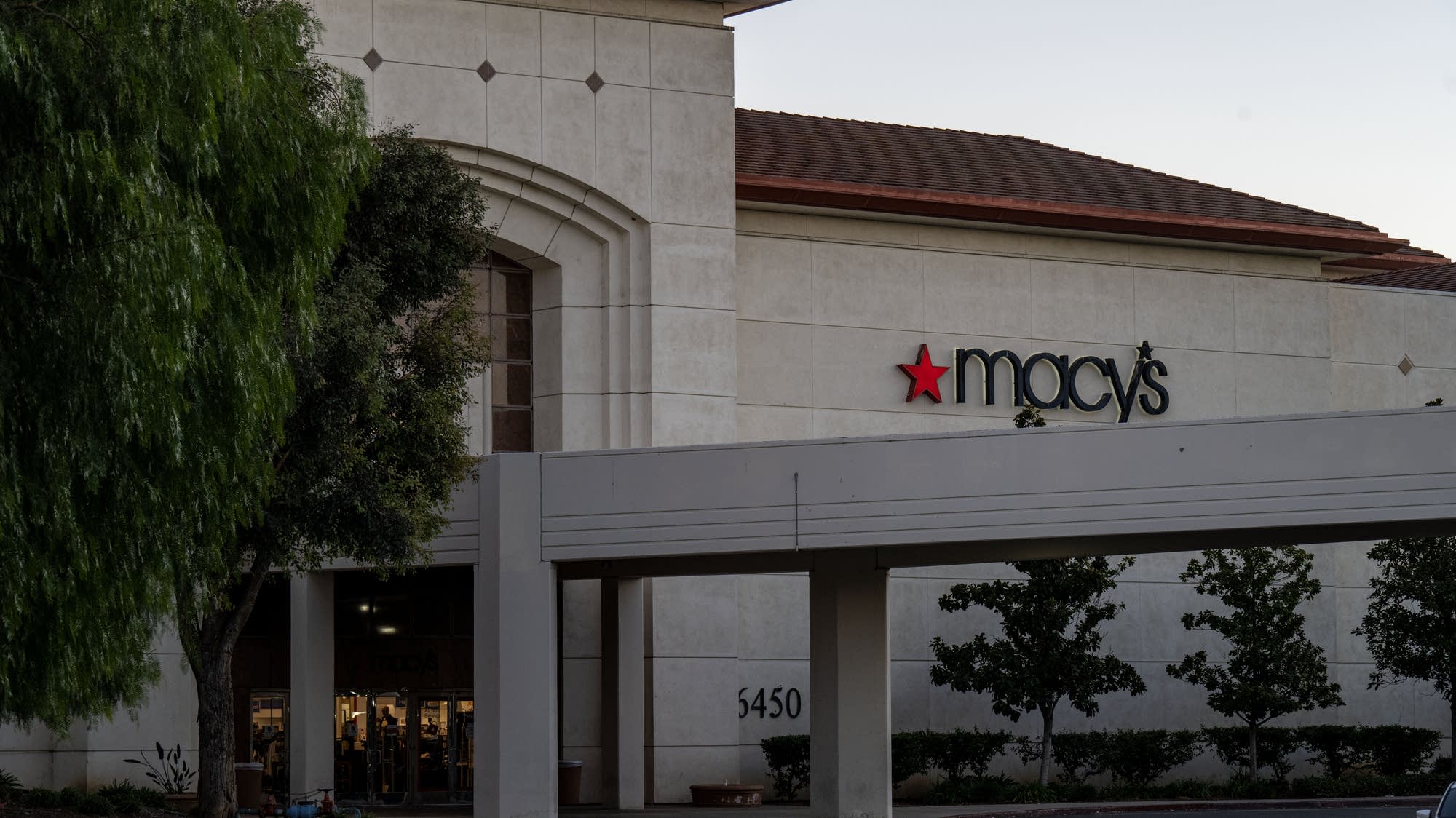 Macy's is looking for a comeback