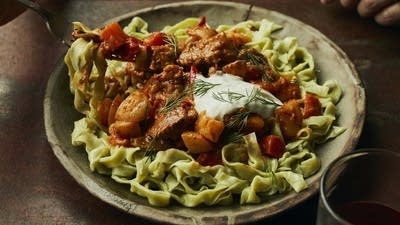 Shivit Oshi (Khivan Green Noodles with Beef Stew)