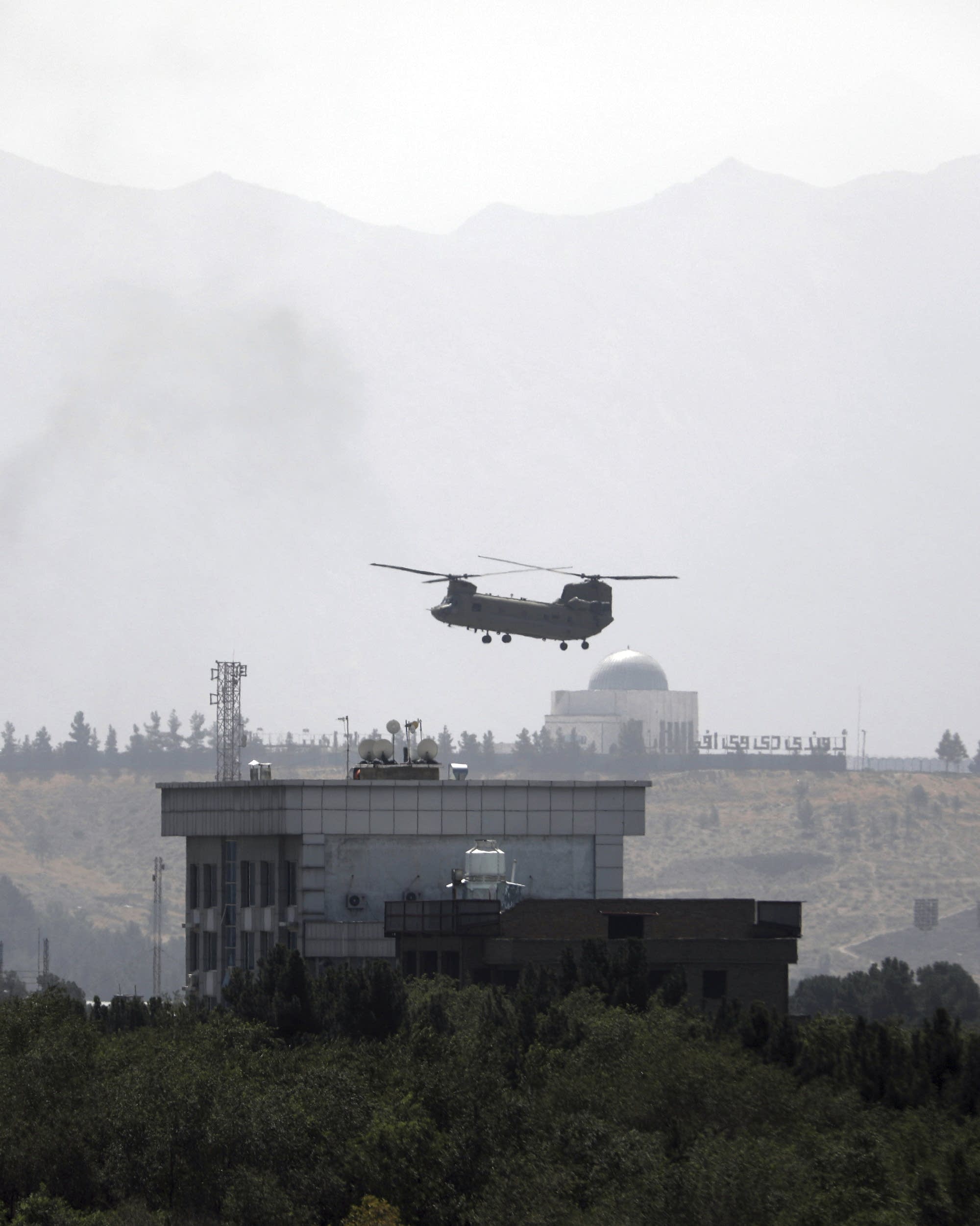 Ashraf ghani leaves afghanistan