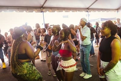 crowd watching brandyn tulloch and his band perform