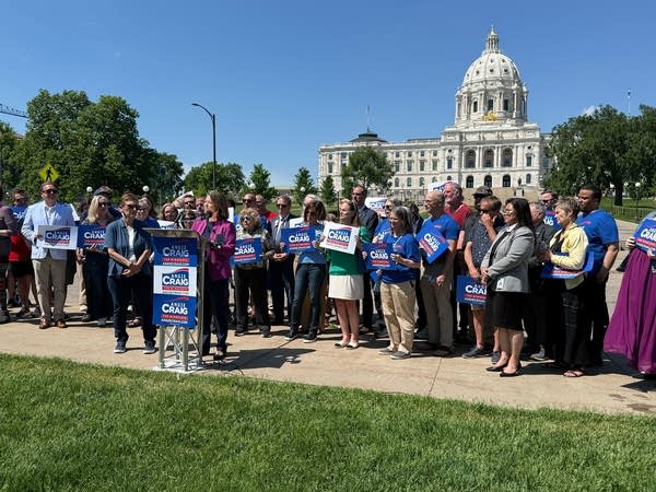 People outside of Minnesota capitol building