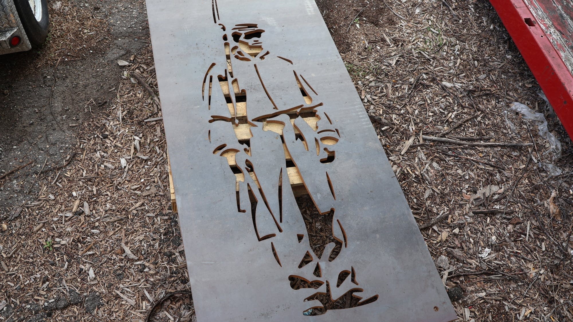 Moorhead prepares to raise a monument to a long forgotten soldier - Vimarsana News