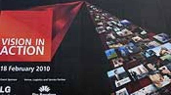 A banner advertises the 2010 Mobile World Congress in Barcelona.