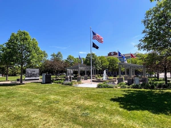A veterans memorial with an American flag