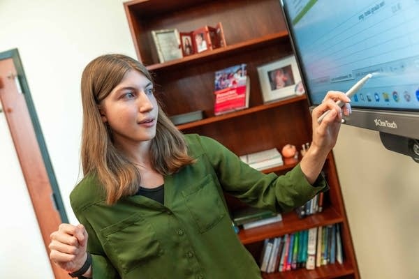 Duluth college student conducts research where she got life-changing treatment