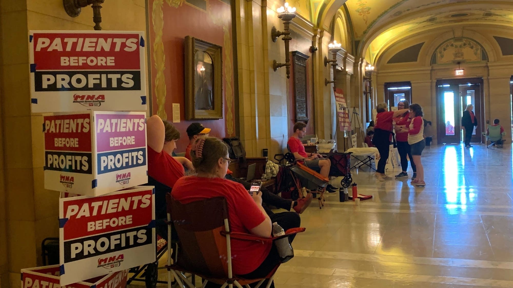 Nurses' staffing issue to move as separate bill at Minnesota Capitol - Vimarsana News