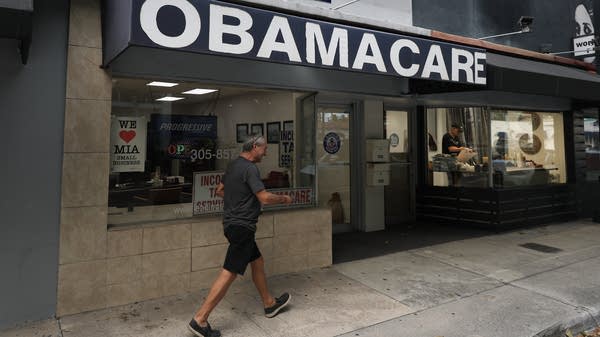 “There will be no new brokers for Obamacare in this country for the next six months,” CMS Administrator Mehmet Oz said during a September press conference.