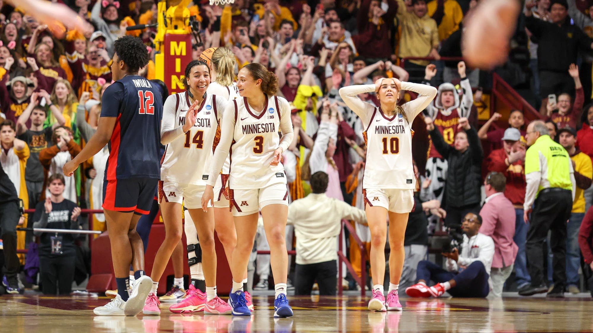 Minnesota Gophers face UCLA in Sweet 16