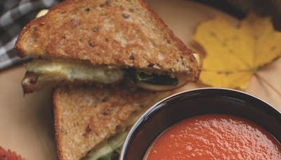 Old-Fashioned Grilled Cheese, Apple and Basil Sandwiches