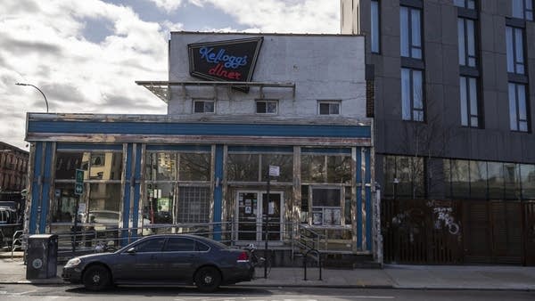 Kellogg's Diner closed during the pandemic and reopened. New York Times reporter Priya Krishna stayed awake to sample the atmosphere and the food. 