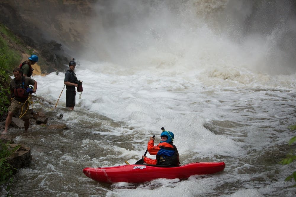 Minnehaha Falls kayaker