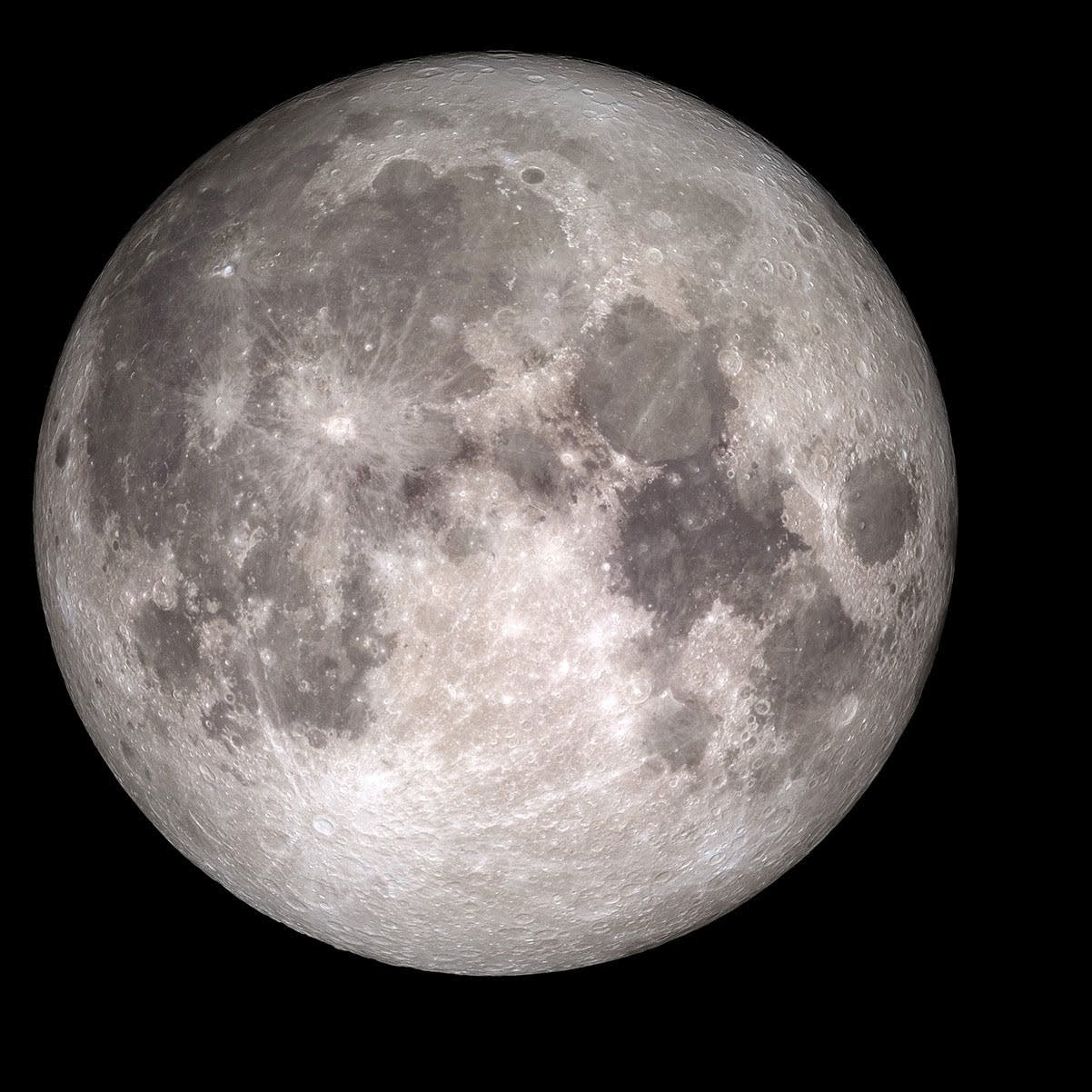 9078a3-20161111-earths-moon.jpg