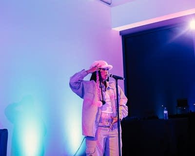 dizzy fae performing at the walker art center