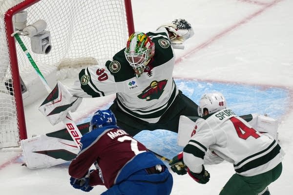 Jared Spurgeon,Nathan MacKinnon,Jesper Wallstedt