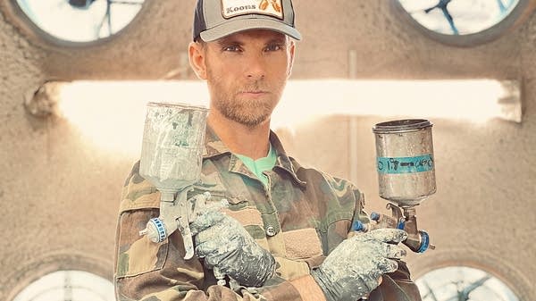 Florian Roeper, founder of Studio Roeper, had been making bespoke furniture for almost 20 years when he decided to become a full time artist