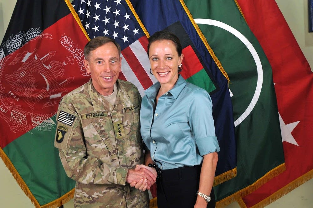 Gen. David Petraeus, Paula Broadwell