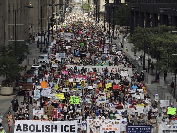 Immigration protests march in Chicago