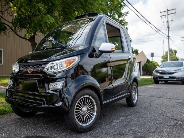 St. Joseph company aims to bring little electric cars to city