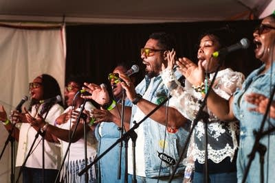 Darnell Davis & The Remnant performing on stage