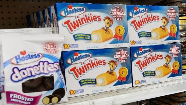 J.M. Smucker agrees to buy Twinkies maker Hostess