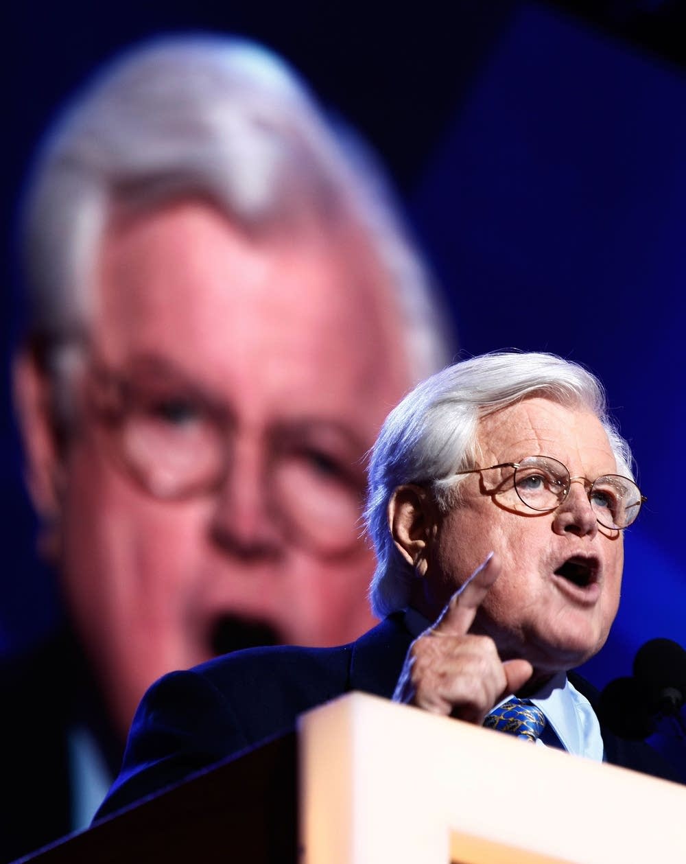 Kennedy addresses candidates