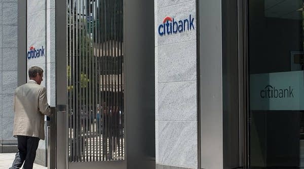 06/29/2017: Big banks in the safe zone