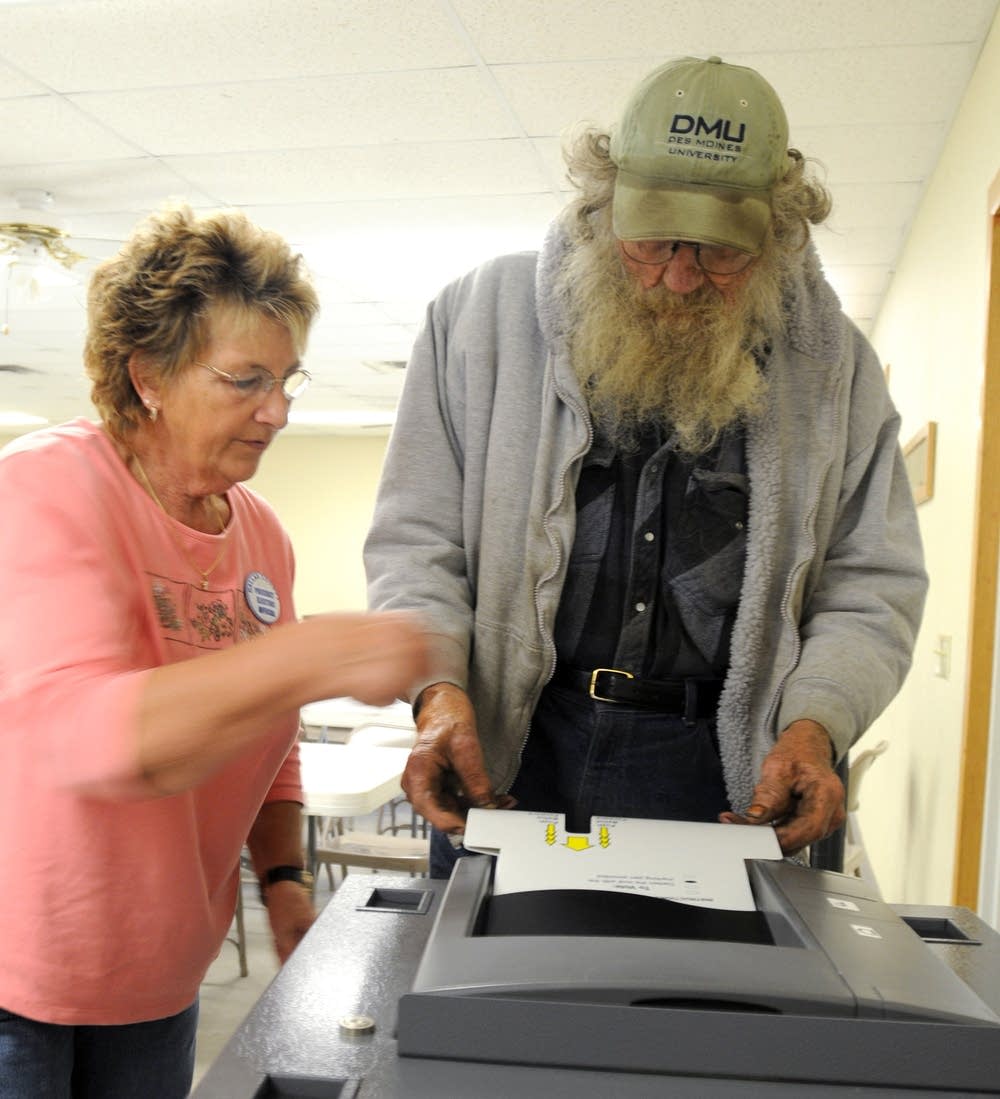 Casting the ballot