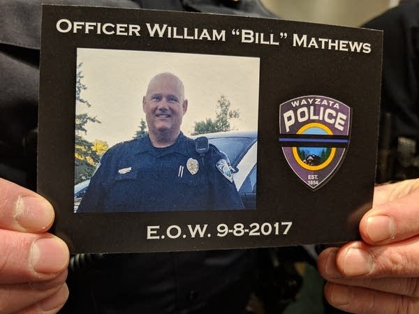 Police will hand out cards to drivers to help prevent distracted driving.