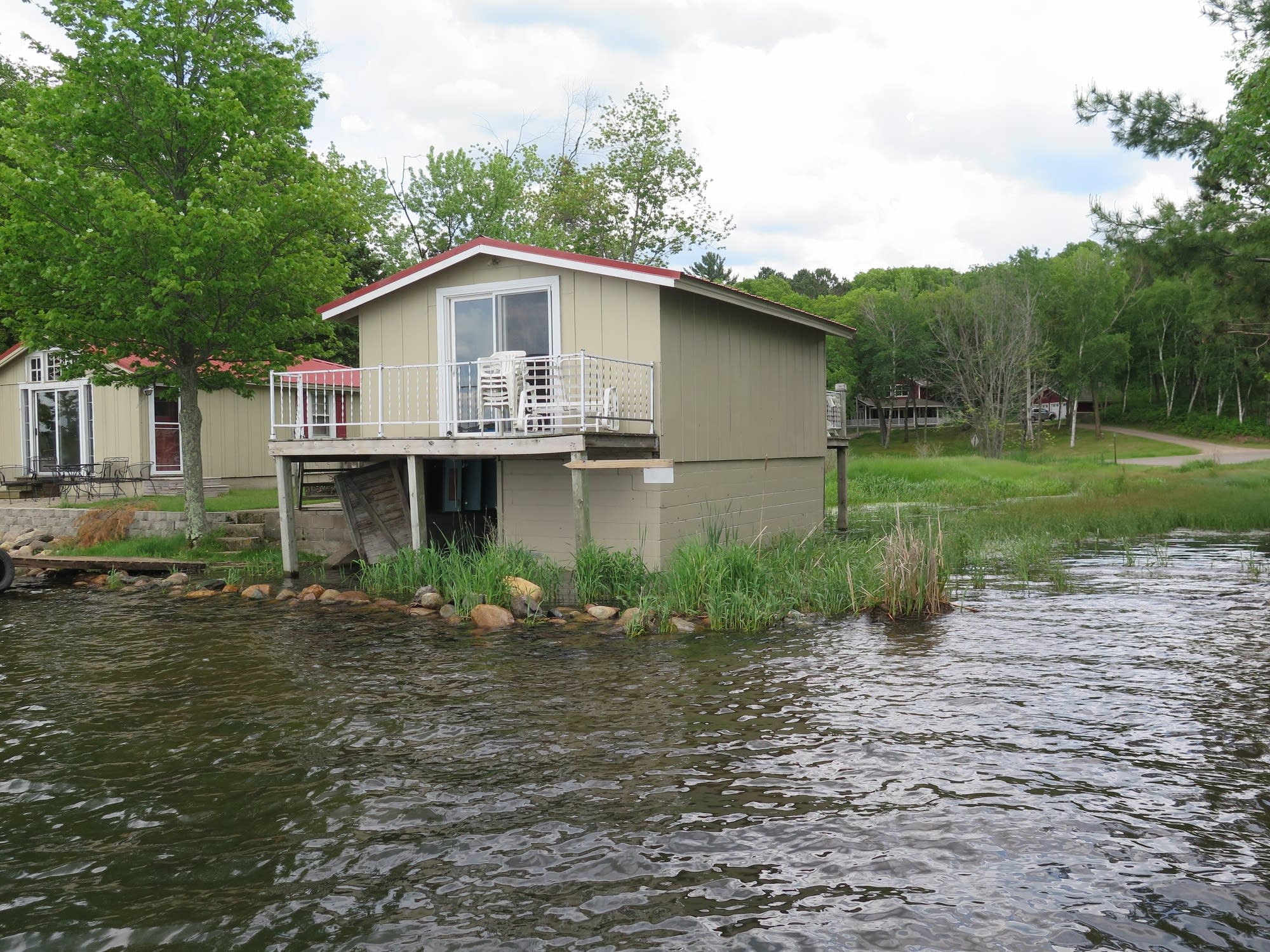 On recordhigh lakes, cabin owners' dreams underwater MPR News