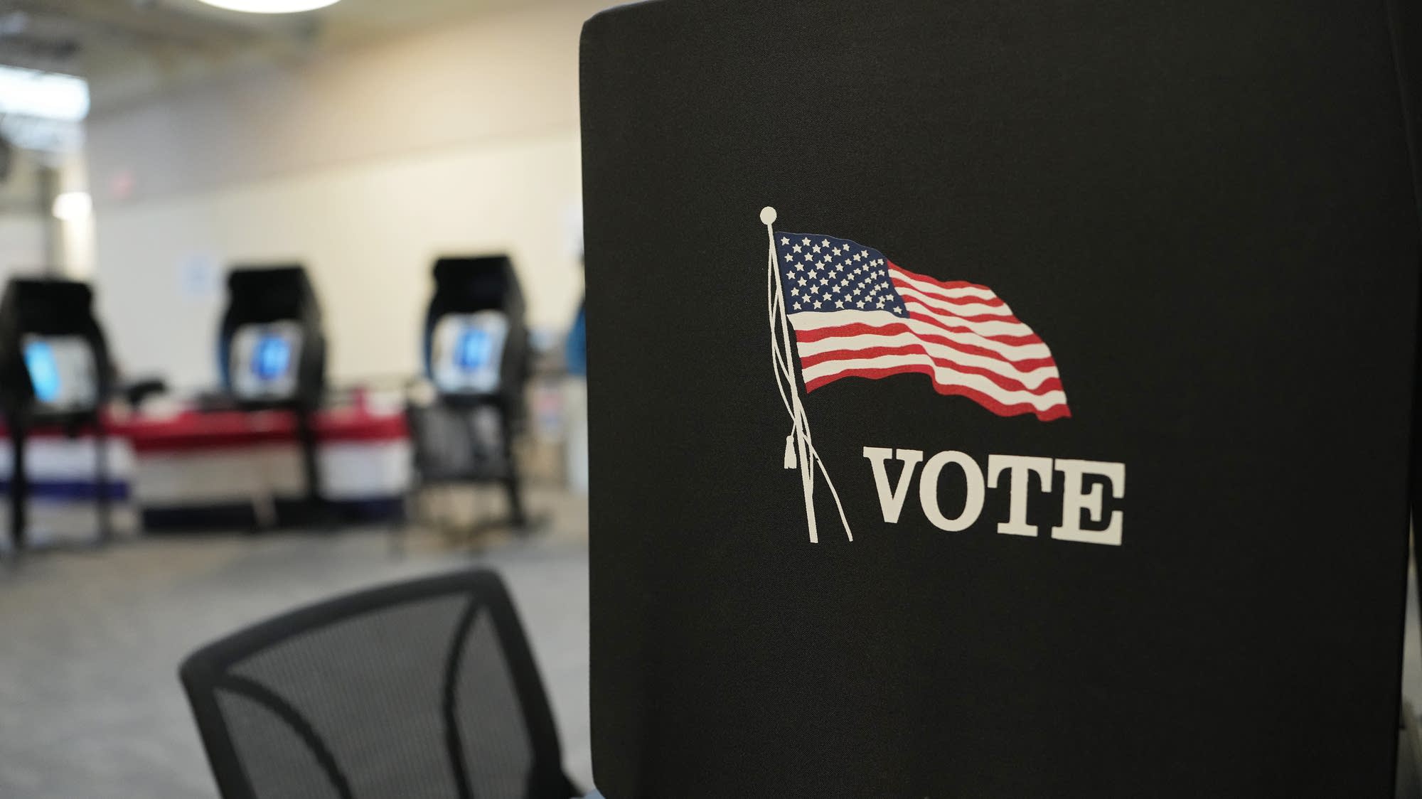 Candidates campaign for AI attention