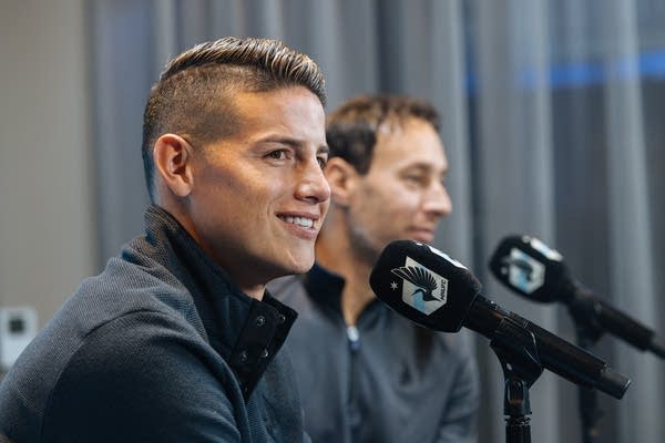 Soccer star James Rodríguez signs contract with Minnesota United