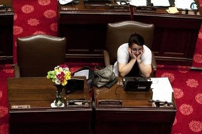 The undercard is over.  Bring on the heavyweights.