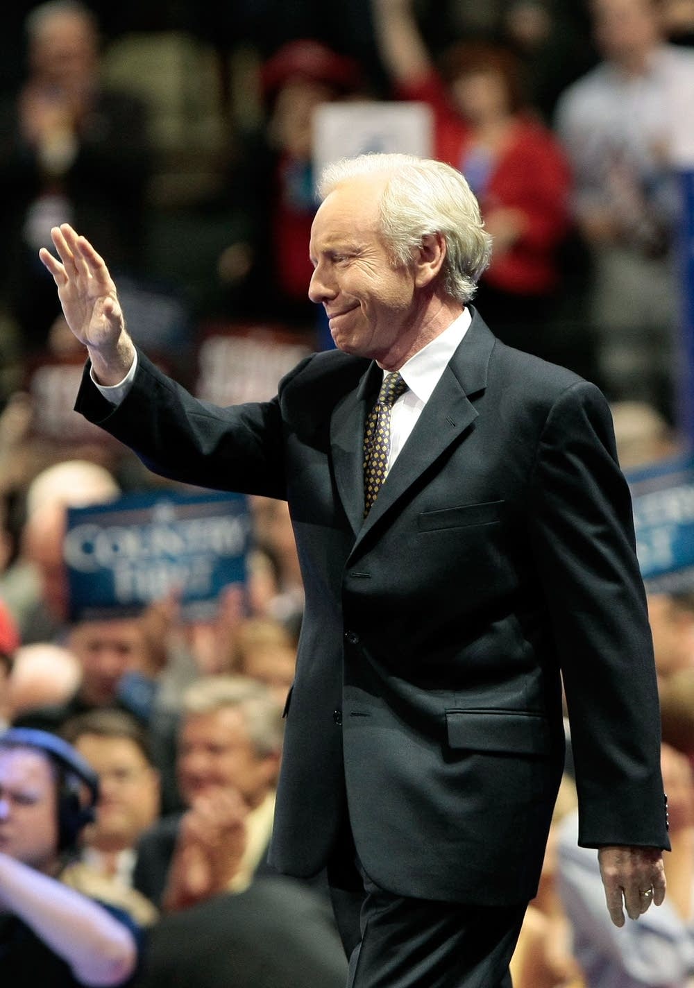 U.S. Sen. Joe Lieberman approaches the stage