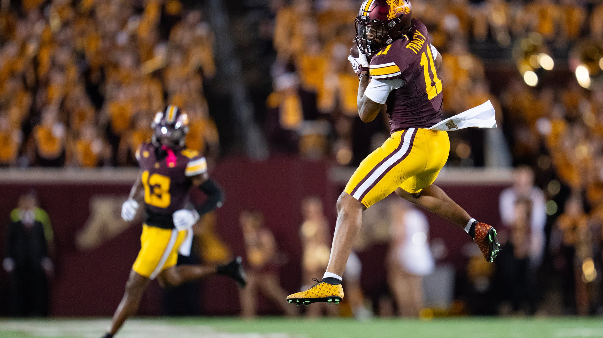 Minnesota Gophers breeze by Eastern Illinois 59-7