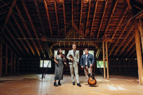 Nickel Creek to play summer show at the Palace Theatre 
