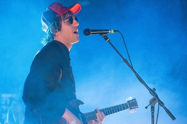 Geese performing at Amsterdam Bar and Hall