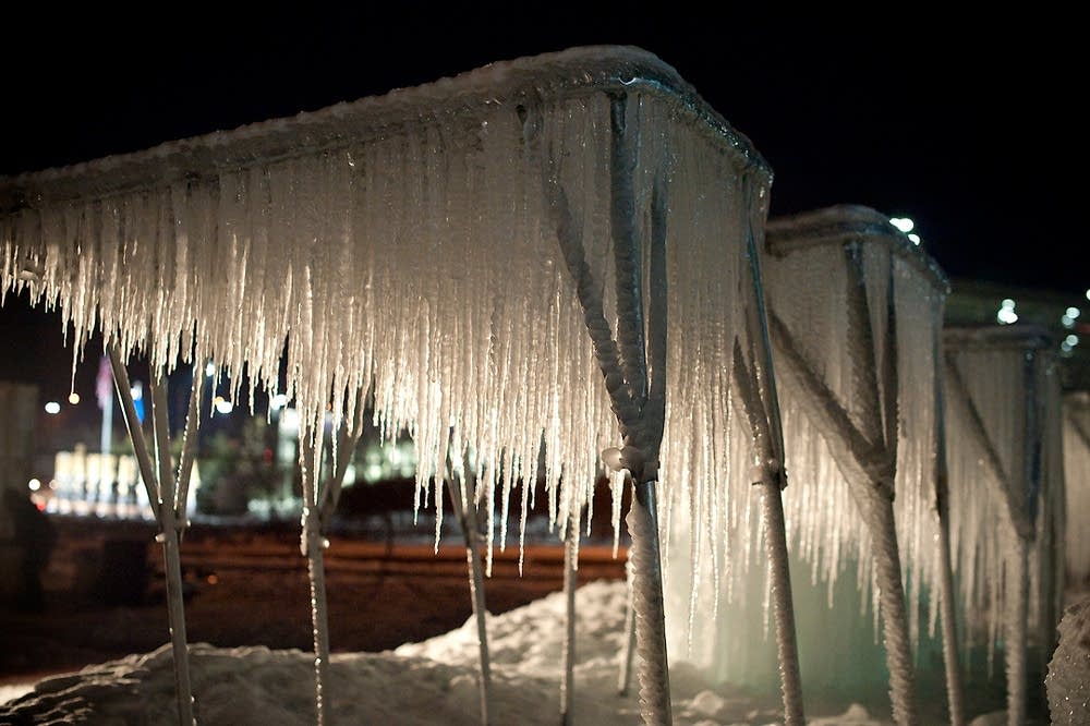 Growing icicles