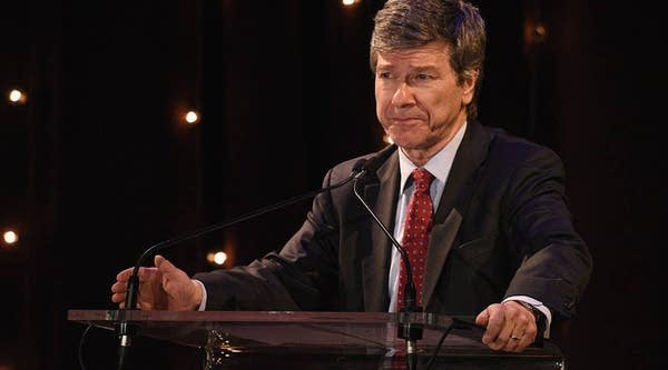 11/17/2017: Economist Jeffrey Sachs says the GOP tax plan is “a heist”