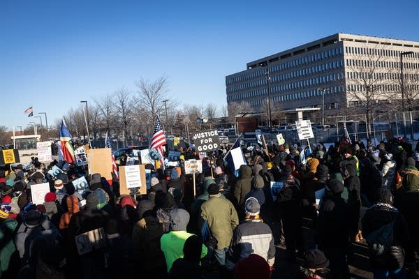 Lawyers gain access to Whipple Federal Building after lawsuit, find lack of access to counsel