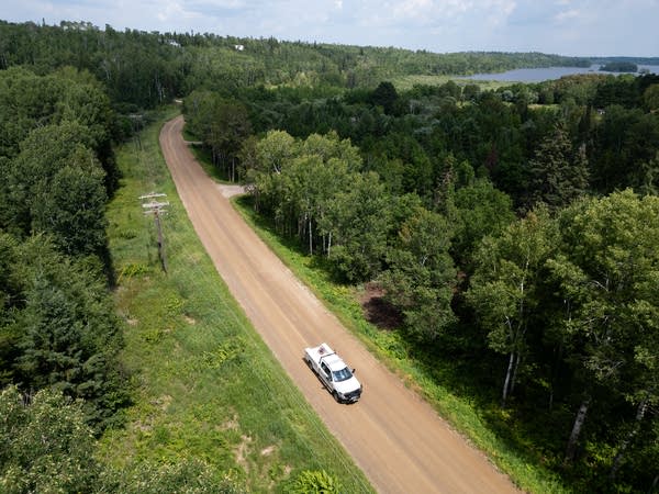 Gov. Tim Walz addresses northland wildfires, economic aid plans