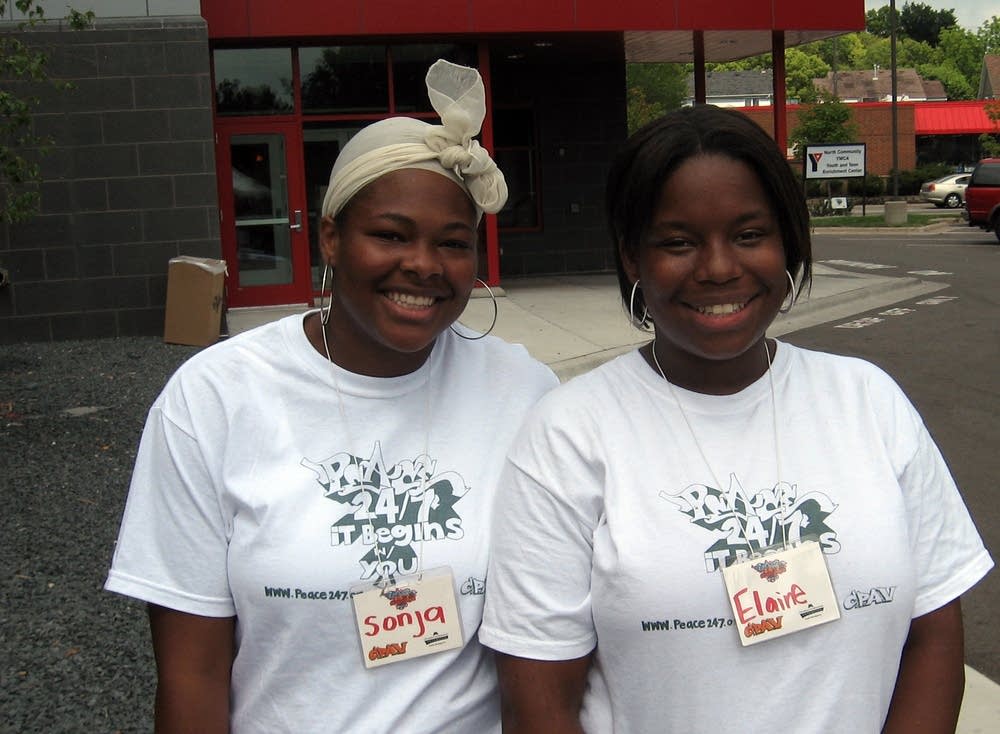 Sonja Flemons and Elaine Smith
