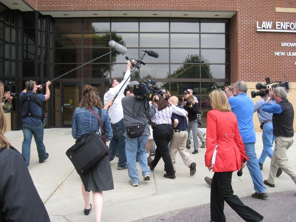 Arriving at the courthouse