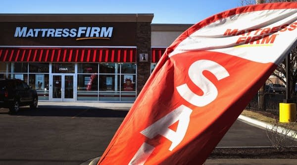 12/19/2017: Uncertainty hangs over Mattress Firm owner