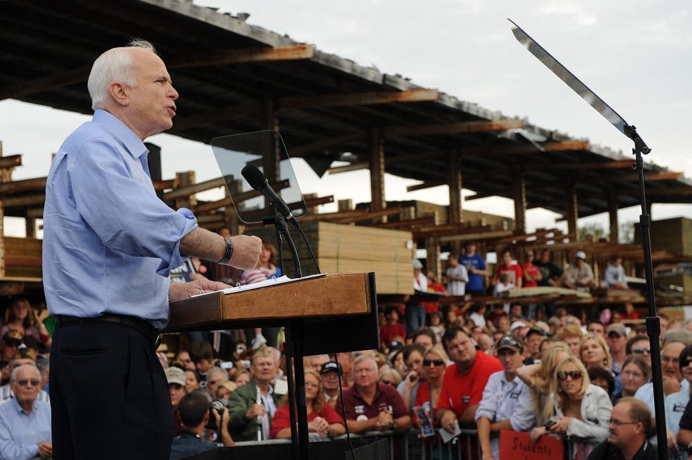 John McCain speaking to a crowd in Florida