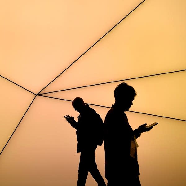 What those scam robocalls actually do