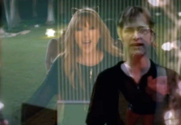 Check out this uncanny Taylor Swift/Semisonic mash-up
