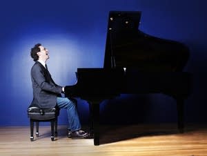 pianist Shai wosner