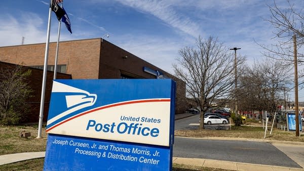 Should we expect USPS to make money?