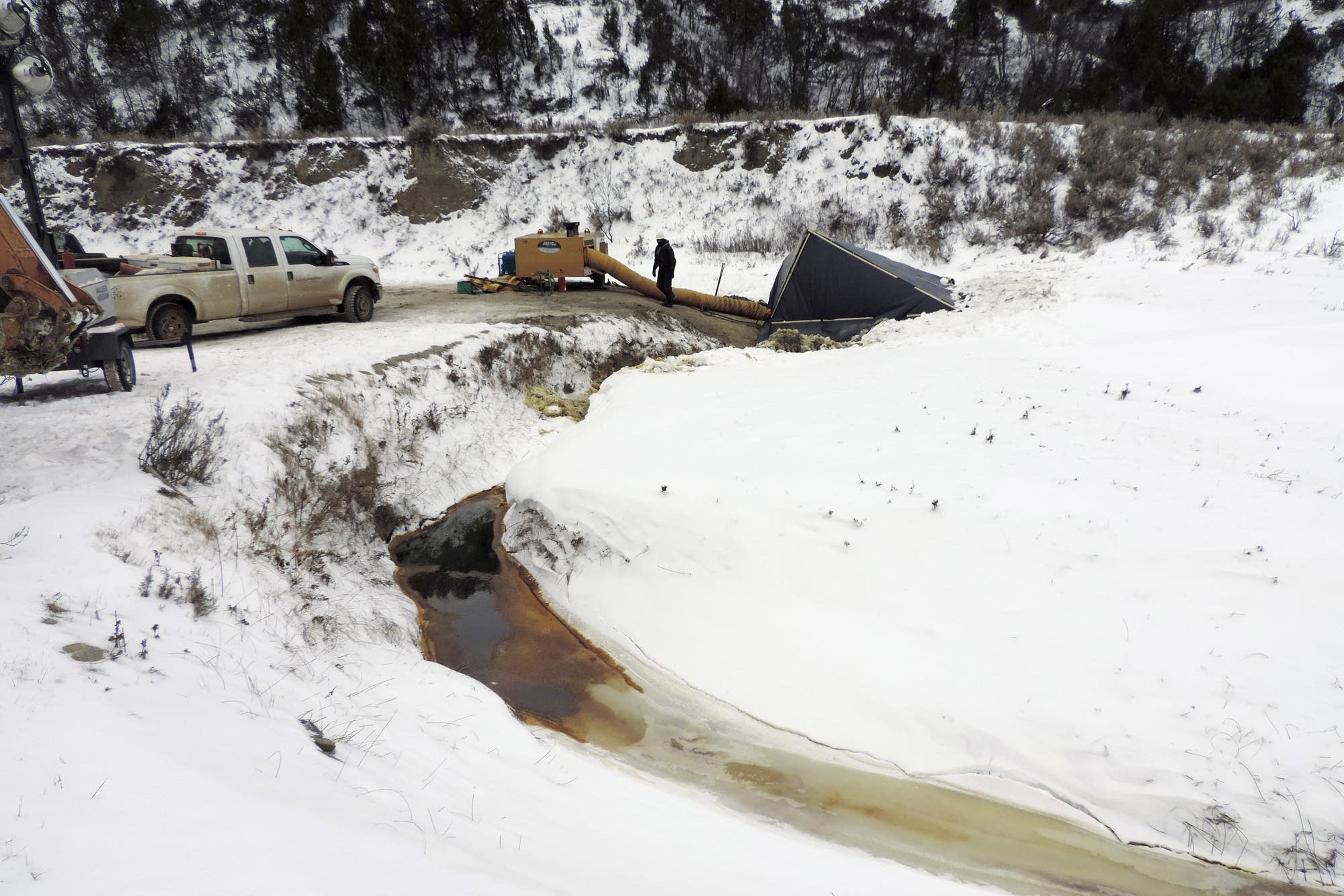 North Dakota oil spill raises questions about safety MPR News